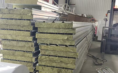 共和彩钢夹芯板